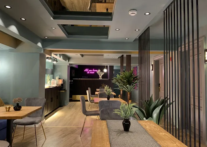 Jn Boutique מלון