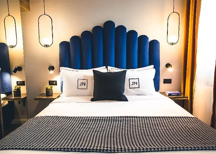 Jn Boutique 4*