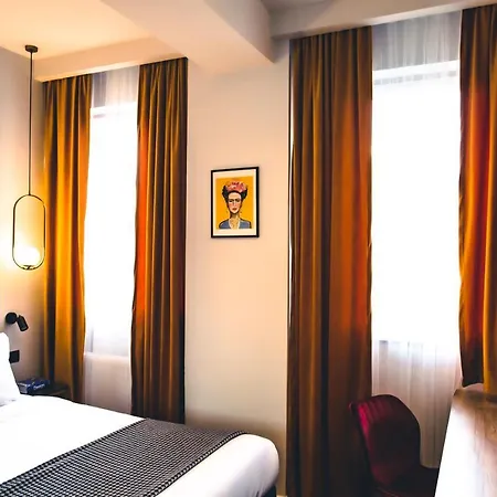 Jn Boutique 4* Bükreş