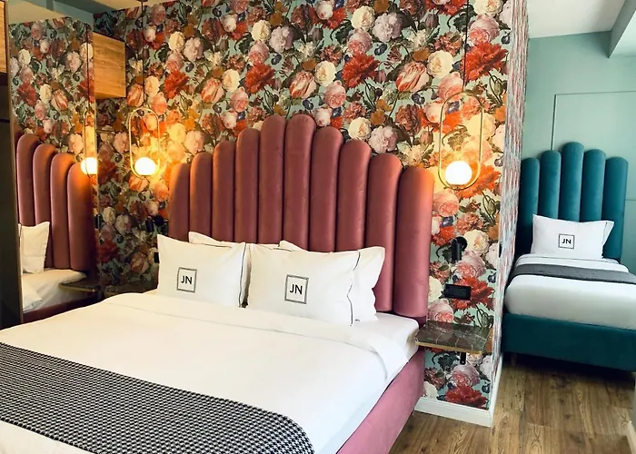 Отель Jn Boutique 4*