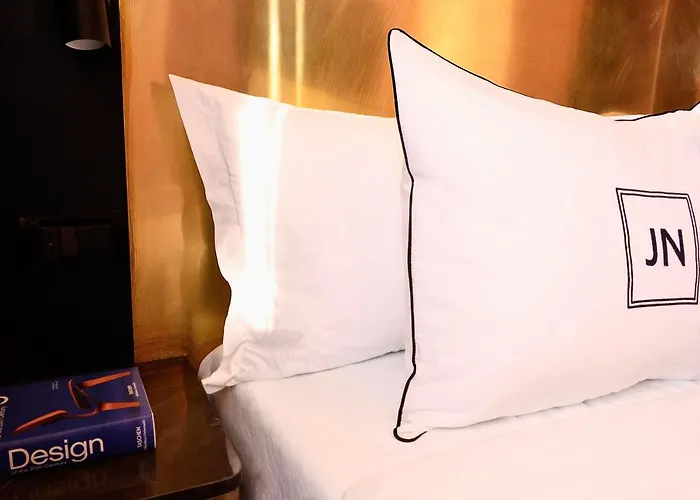 Jn Boutique Бухарест