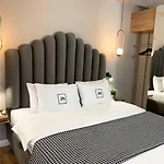 Jn Boutique 4* Βουκουρέστι