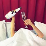 Ξενοδοχείο Jn Boutique 4*