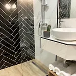 Ξενοδοχείο Jn Boutique 4*