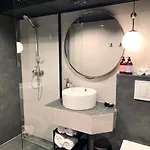 Ξενοδοχείο Jn Boutique 4*