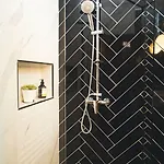 Jn Boutique 4* Βουκουρέστι