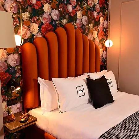 Jn Boutique 4*