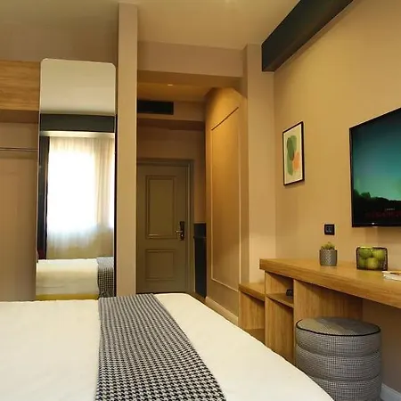 Jn Boutique ホテル 4*