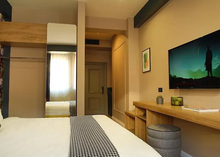 Jn Boutique Hotel 4*