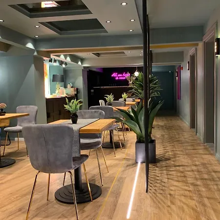 Jn Boutique מלון בוקרשט